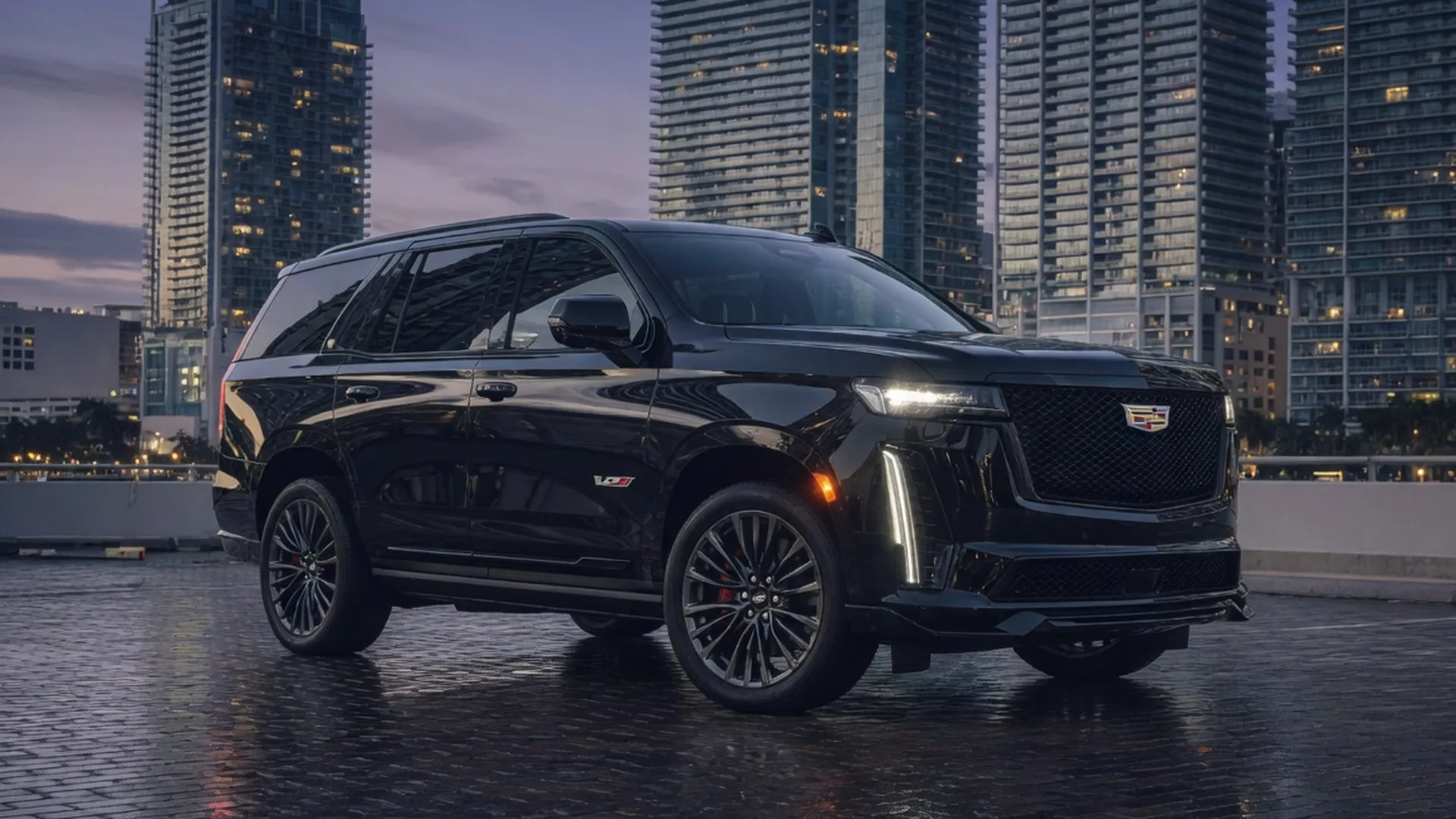 Cadillac Escalade-V view 2
